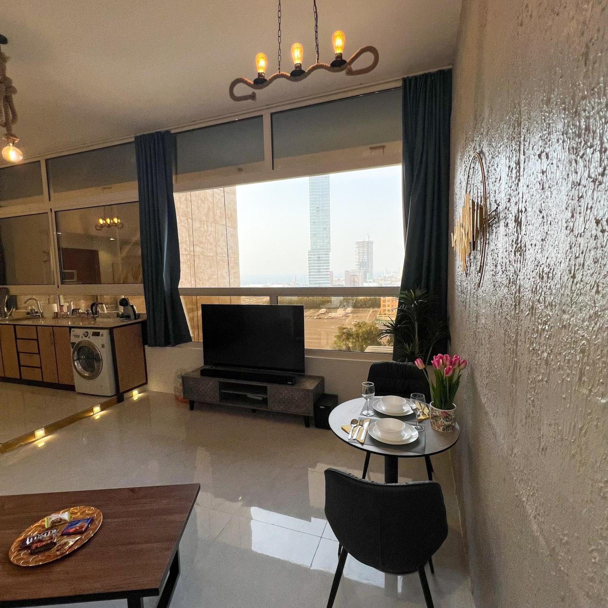 Red Sea Partial Sea View استديو بحر الأحمر اطلالة جزئية *