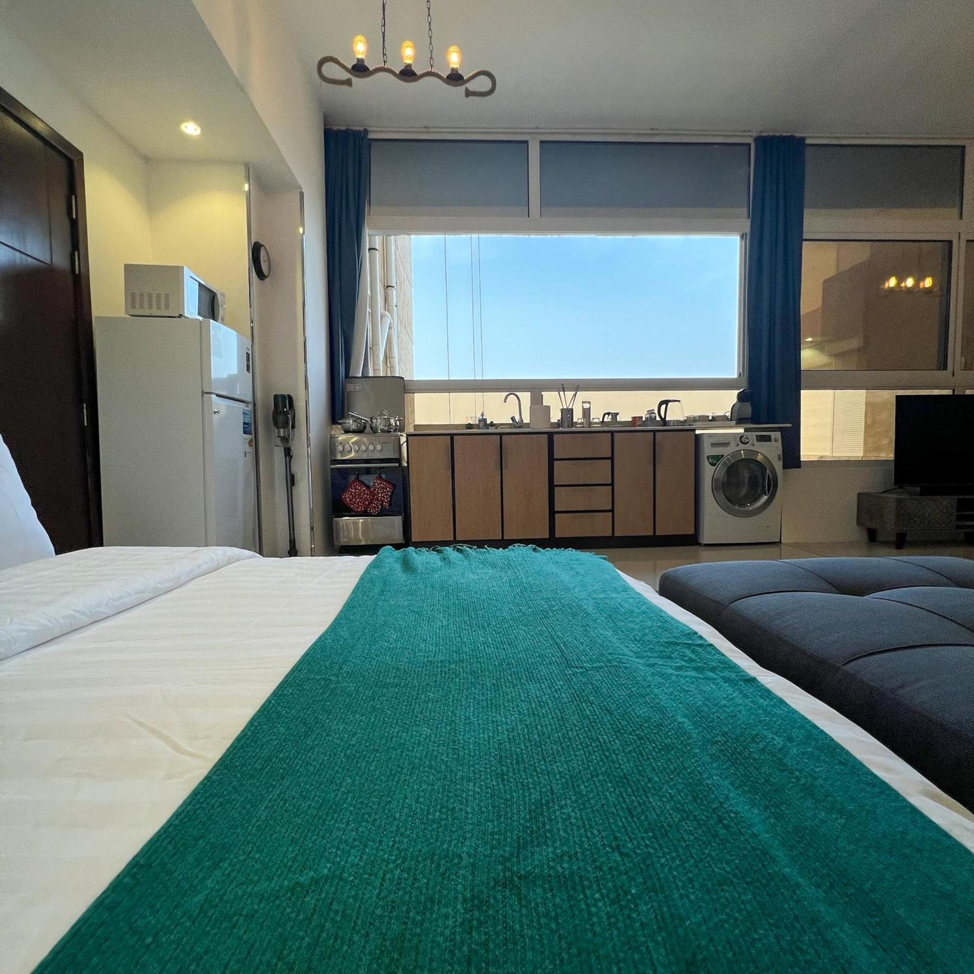 Red Sea Partial Sea View استديو بحر الأحمر اطلالة جزئية * Jeddah
